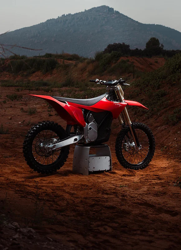SISTA UTRUMLINGEN: Stark Varg MX 80Hp