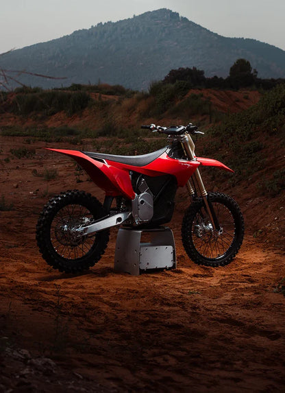 SISTA UTRUMLINGEN: Stark Varg MX 80Hp