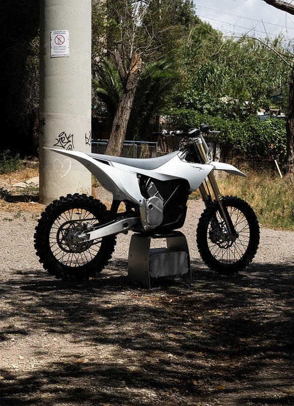 SISTA UTRUMLINGEN: Stark Varg MX 80Hp